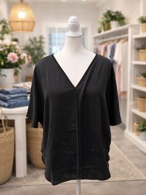 DKNY Black V-Neck Blouse XXL NWT Flowy Lightweight Minimalist Top